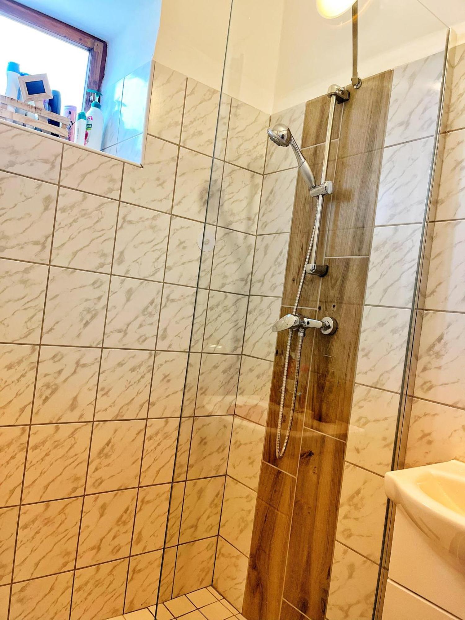 Poettyoesotthon Vendeghaz Apartman Tiszabábolna Kültér fotó