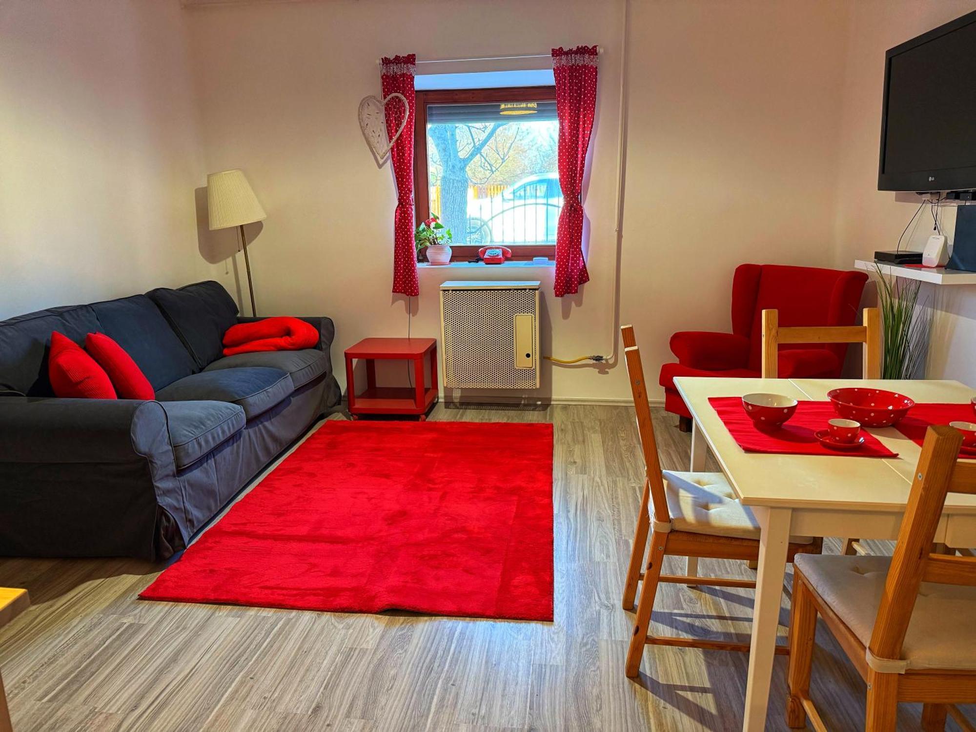 Poettyoesotthon Vendeghaz Apartman Tiszabábolna Kültér fotó